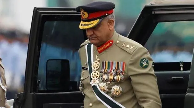 Day before Imran’s no-trust vote, Pakistan army chief condemns Ukraine war, cosies up to West