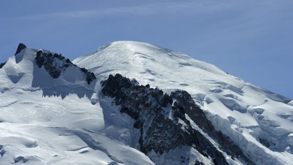 British woman dies in avalanche in French Alps